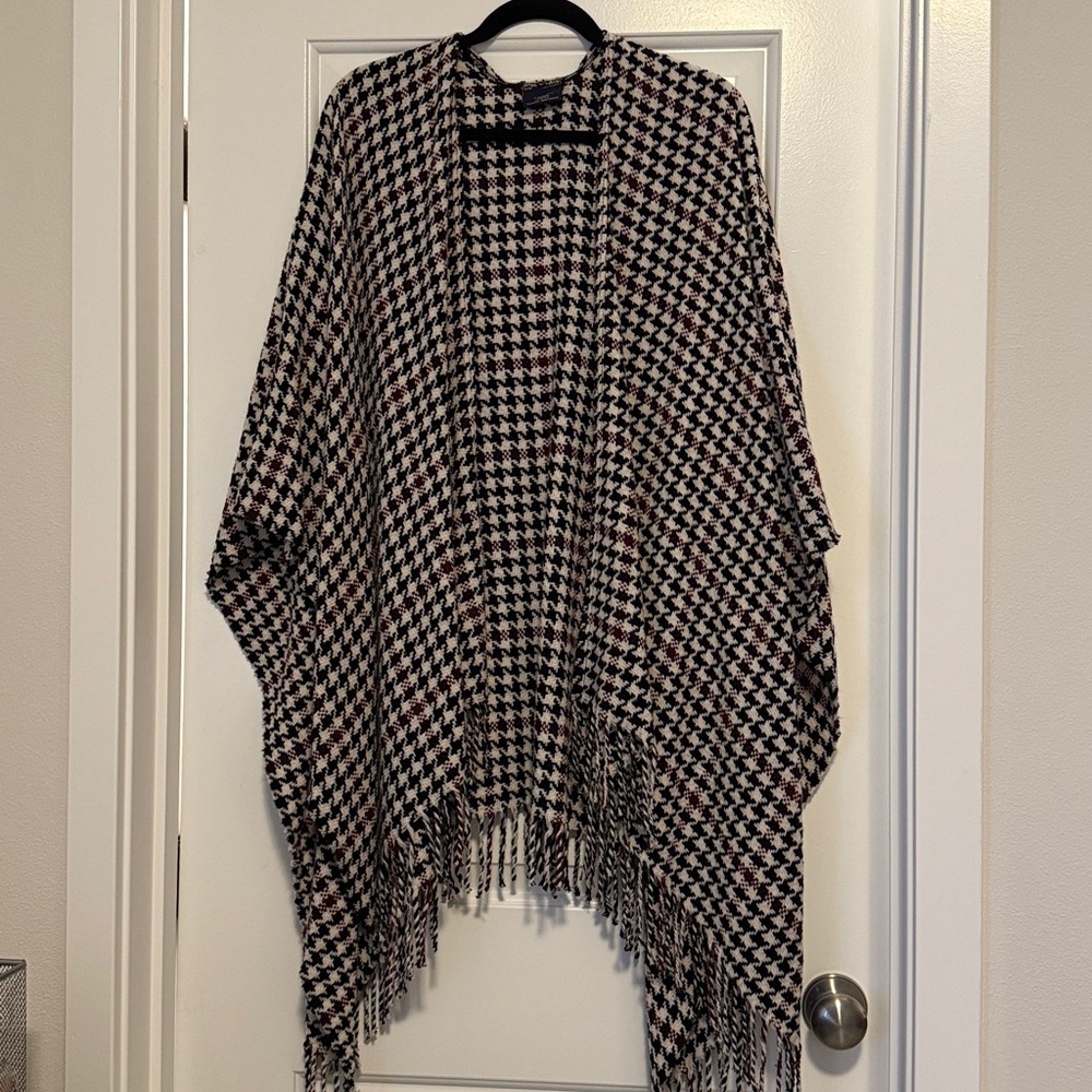 Brooks Brothers Houndstooth Cape Poncho Shawl